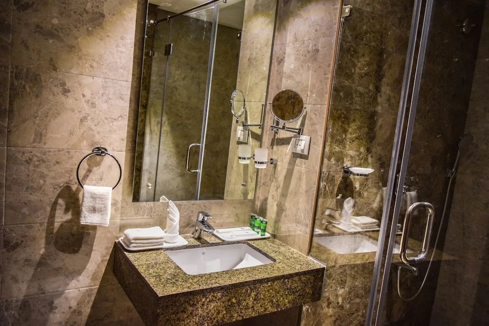 RG Royal Hotel and Convention - Chambres