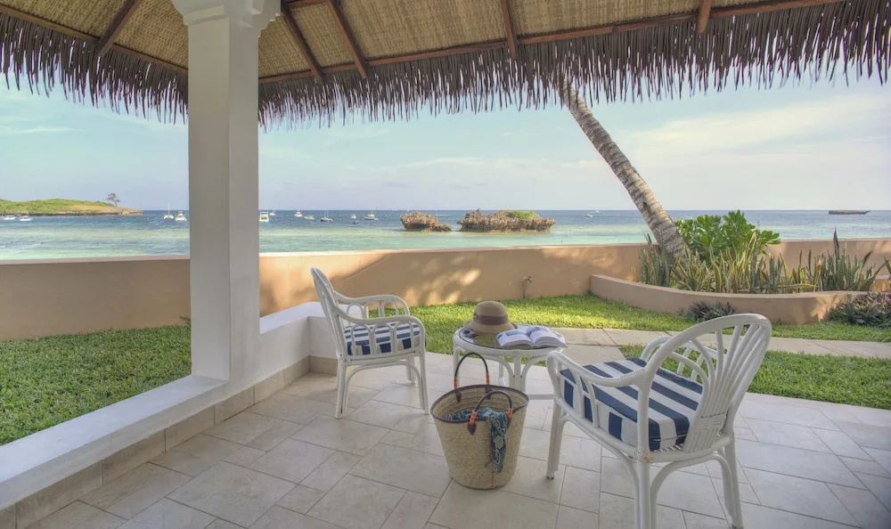 Standard Double room with ocean view (twin beds)