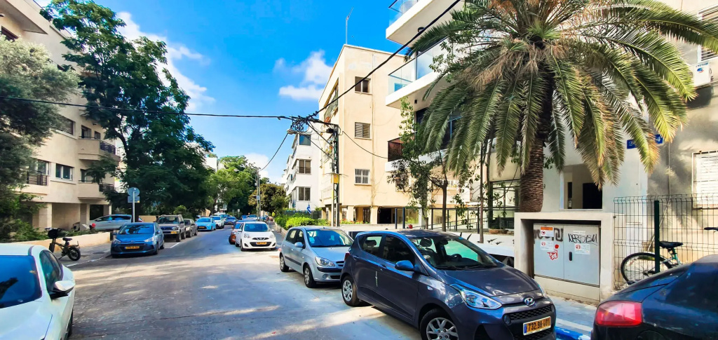 Apt Nacre, 2 BR, Tel Aviv, Gordon, Rupin St, #TL75