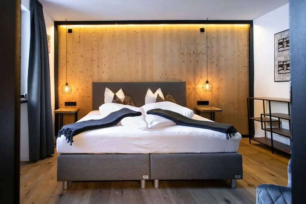 Standard Double room (full double bed)