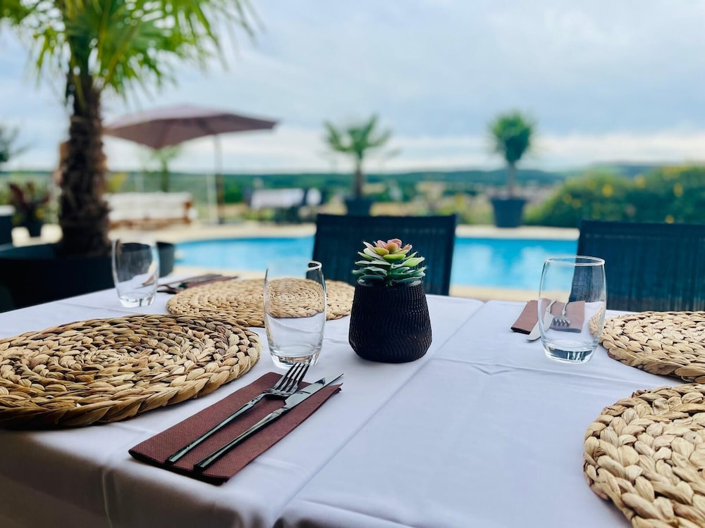 Hôtel Restaurant Arts et Millésimes