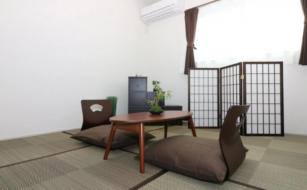 Cozy House Neyagawa
