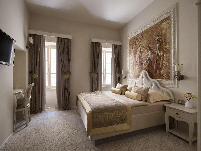 Heritage Hotel Life Palace - Chambres