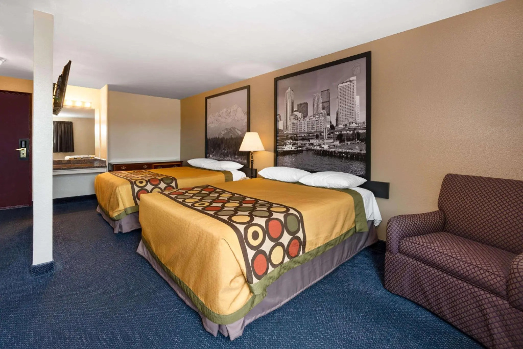 Standard Quadruple room