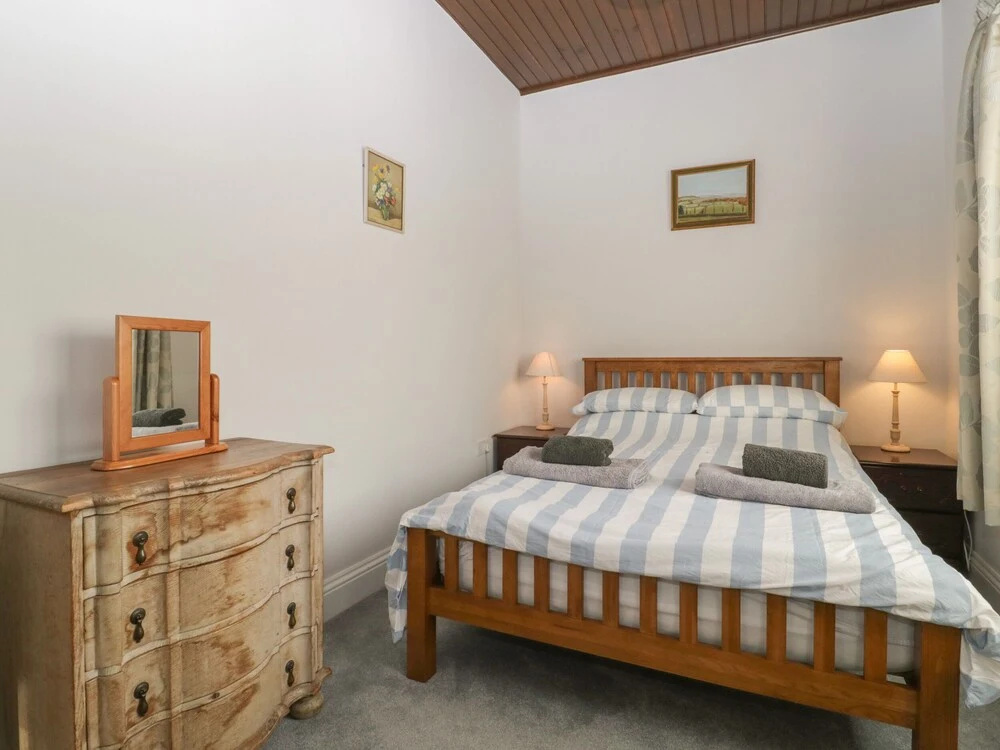Stable Cottage — 4