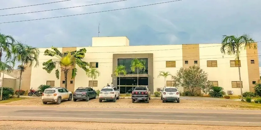 Gold Park Hotel .