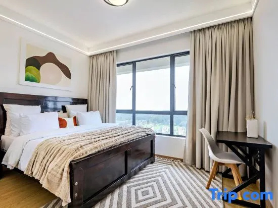 Classy 1BR Lavington Near junction Mall - Pool, Gym, Fast WiFi