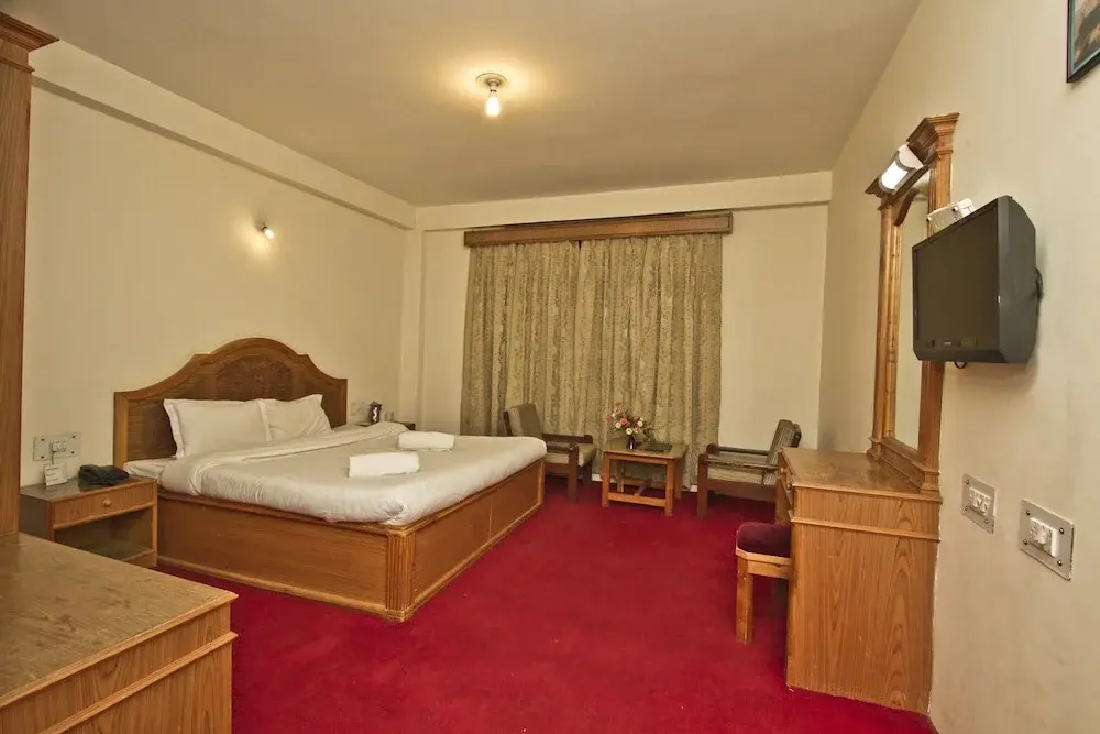 1 Bedroom Deluxe Double room with land view (full double bed)