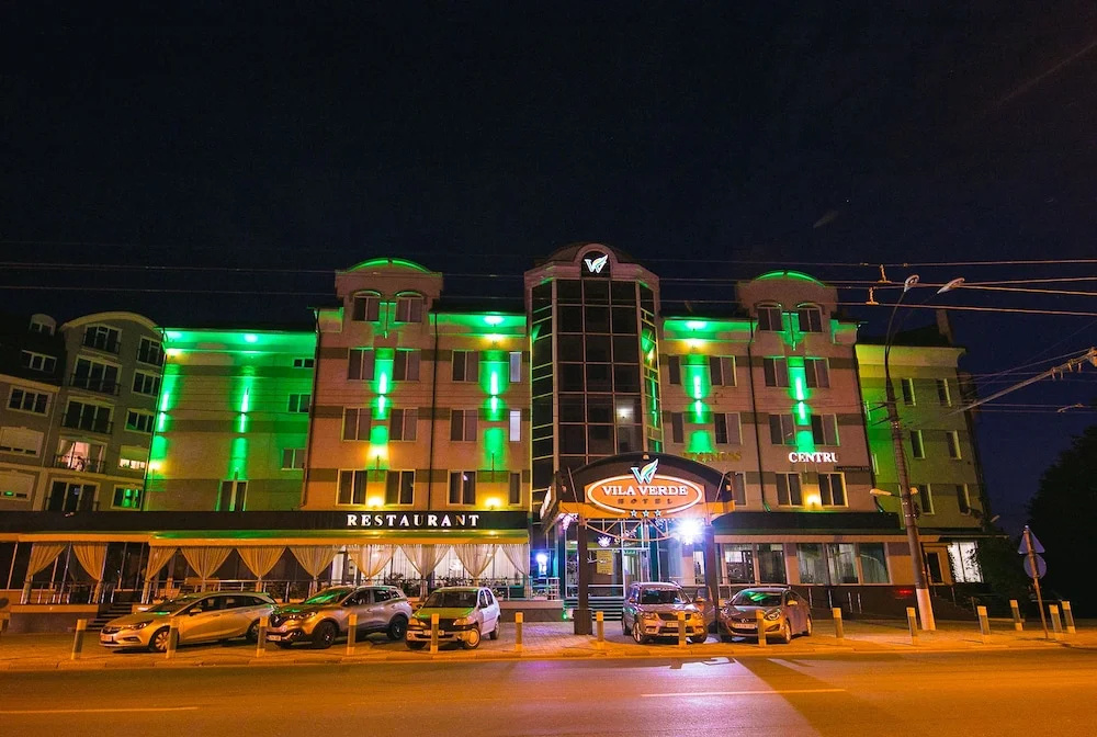 Hotel photo 1