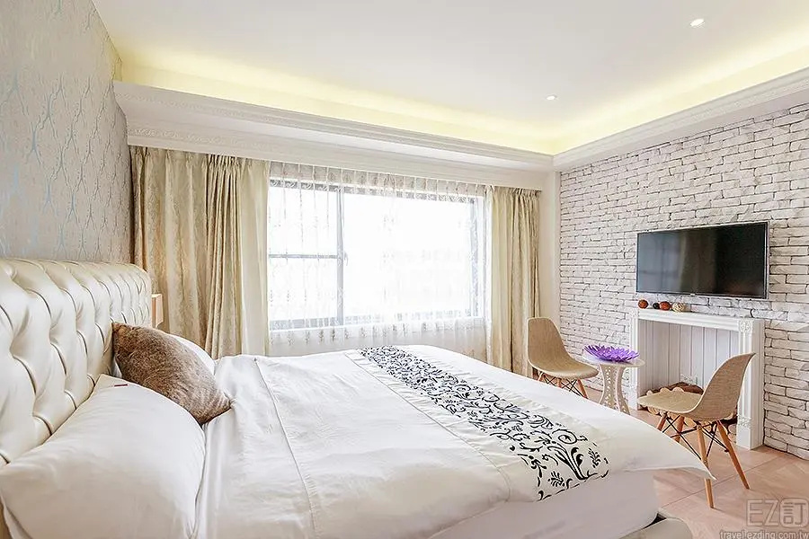 Superior Double room (full double bed)