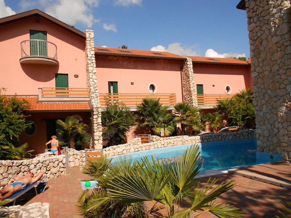 Comfy Villa With Pool