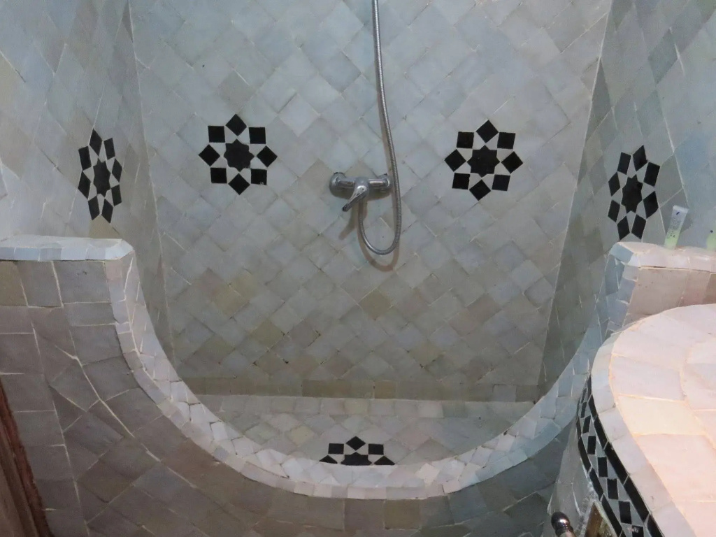 Riad Arous Chamel - Général