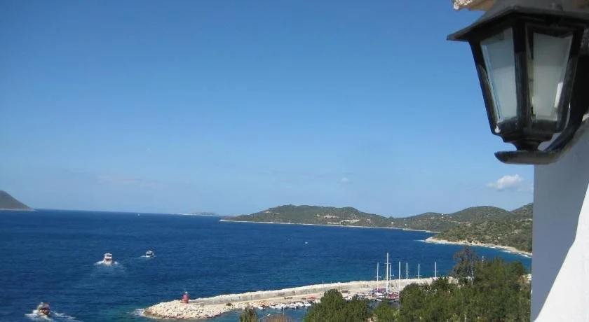 Beach & Waterfront