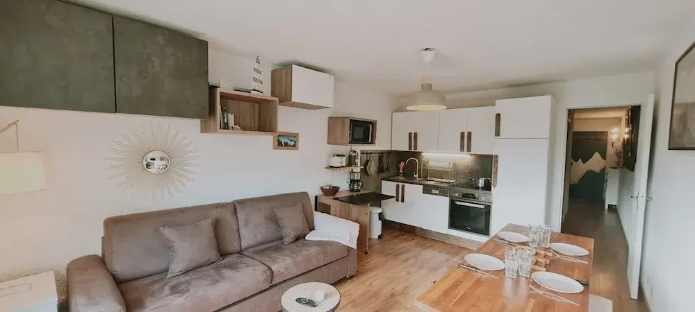 Voir la photo 2 — Prime Location With Amenities