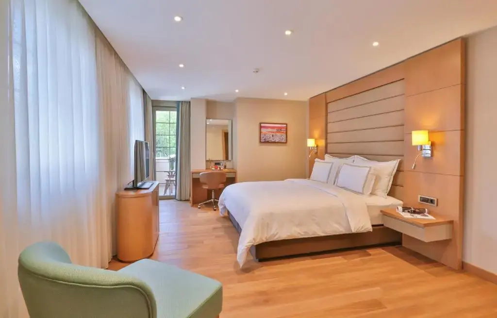 Superior Suite with balcony