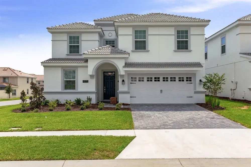 8BR ChampionsGate Pool Home w MTheater