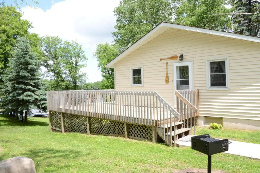 4 Bedrooms Cottage
