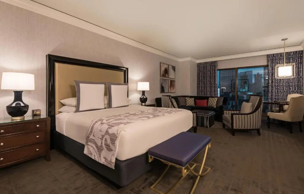 Augustus Double room Strip View (full double bed)