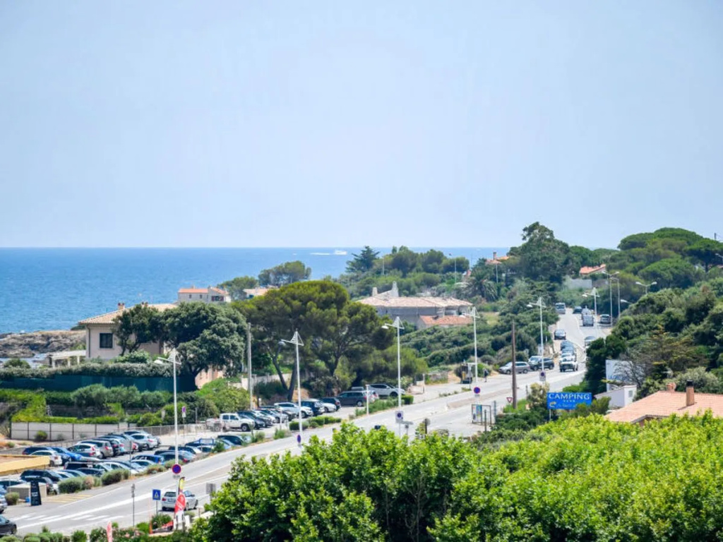 Beach & Waterfront