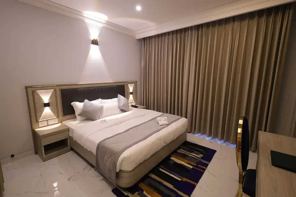 Economy room