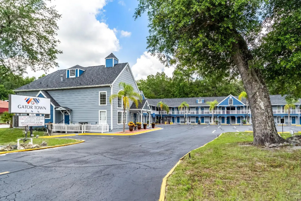 Gator Town Inn