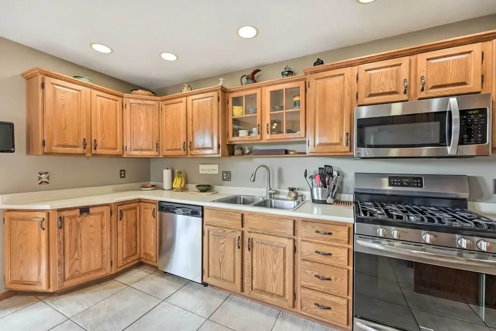 Spacious Fort Wayne Home w/ Yard + Gas Grill! — фото 4
