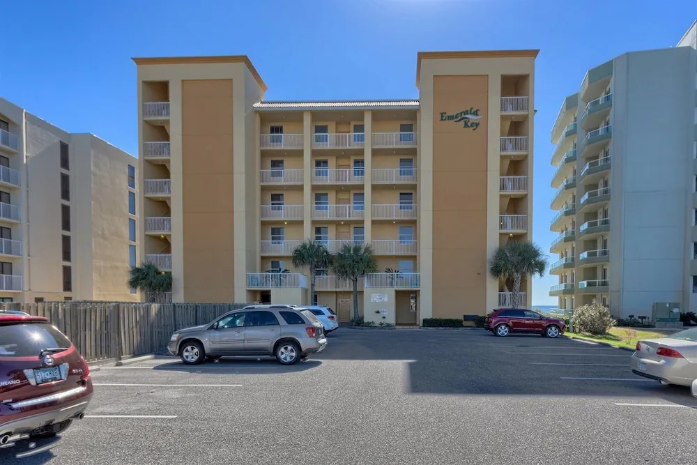 Emerald Key 301 by Meyer Vacation Rentals