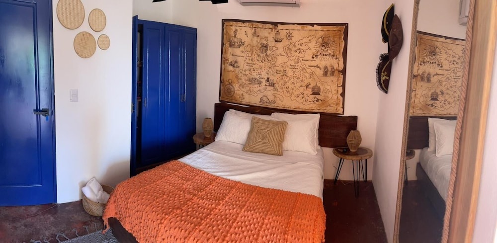 Studio 27 Colonial — 5