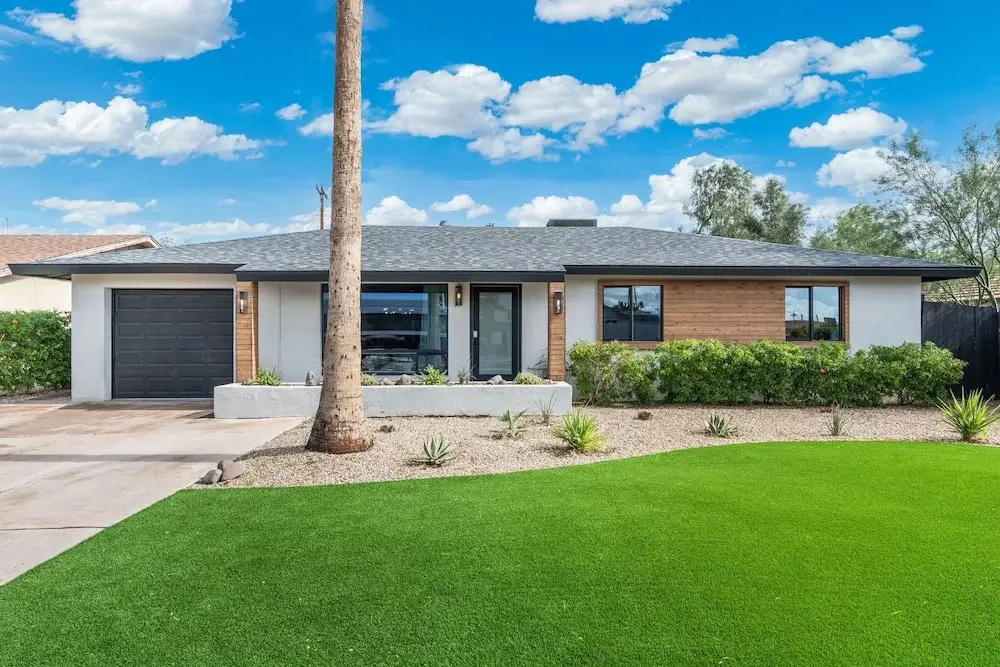 NEW The Palmera Updated 4BR Retreat w Pool