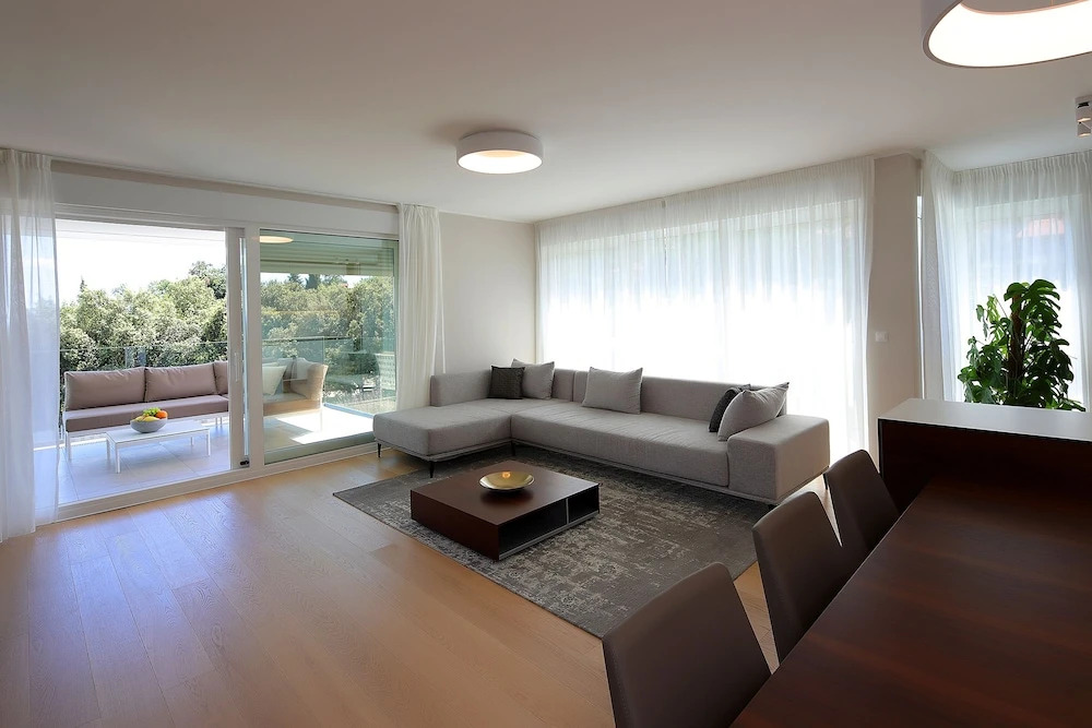 Stylish Apartment 100m from the Beach - фото 6