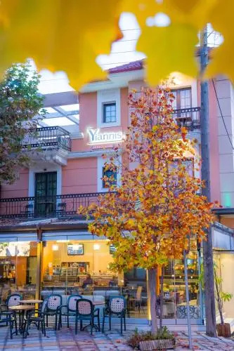 Yiannis Apartments
