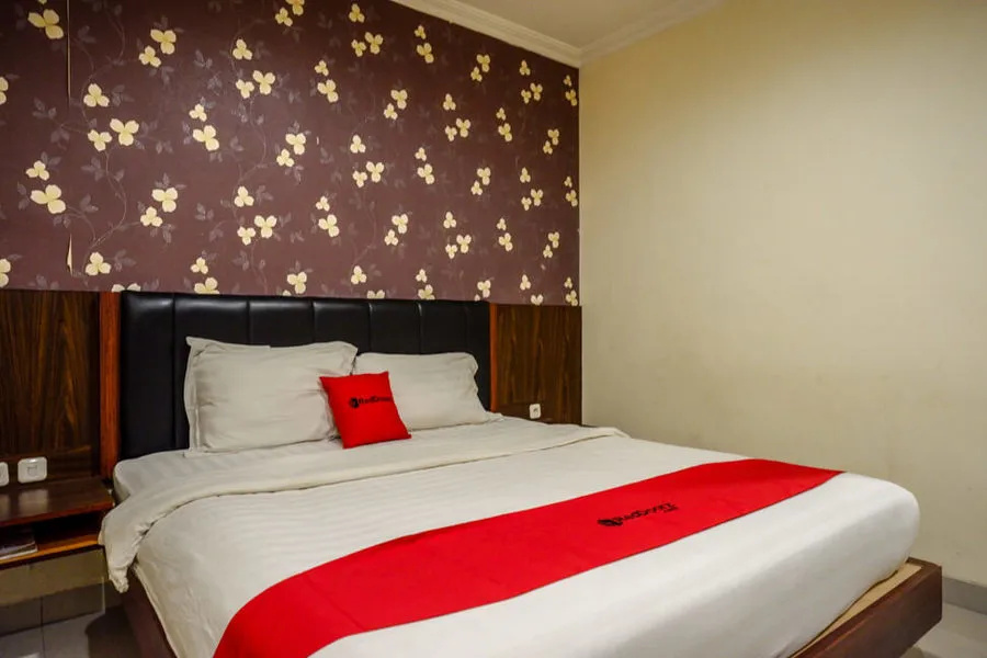 RedDoorz Plus @ Grand Pacifik Hotel Makassar - Chambres