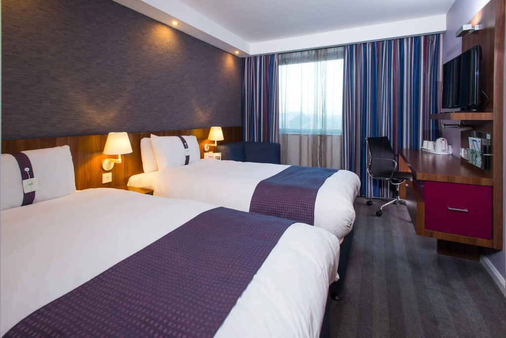 Holiday Inn Express Lincoln City Centre by IHG - 5