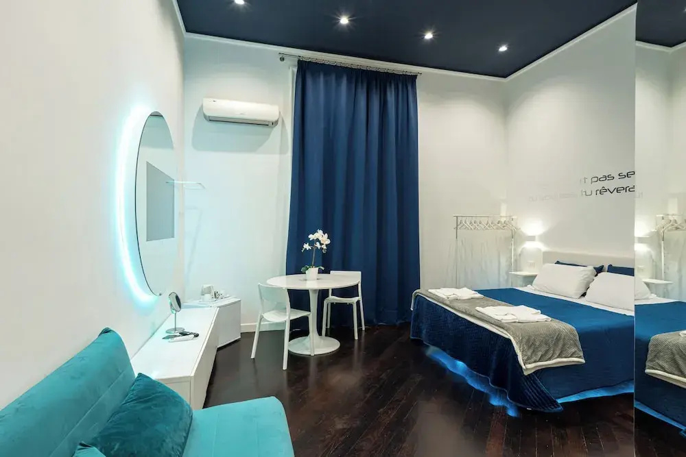 Superior room with city view