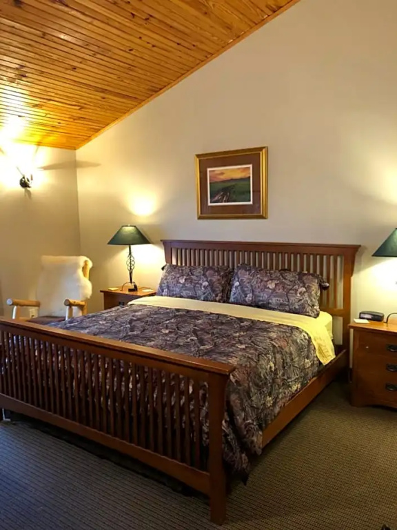 Standard Double room with balcony (full double bed)