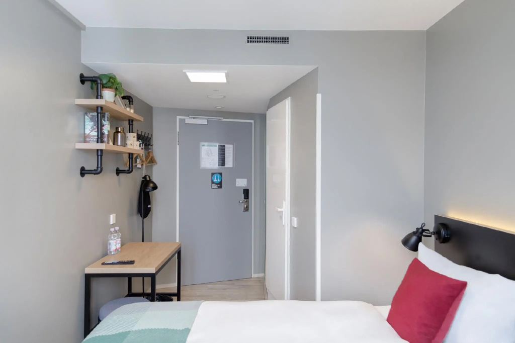 Deluxe Single room