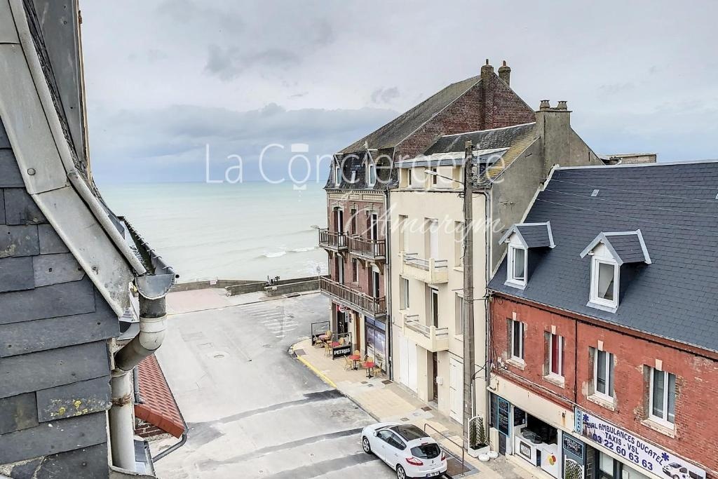 Voir la photo 2 — Triplex avec de grand volume pour accueillir Famille et Amis au cœur d'Ault
