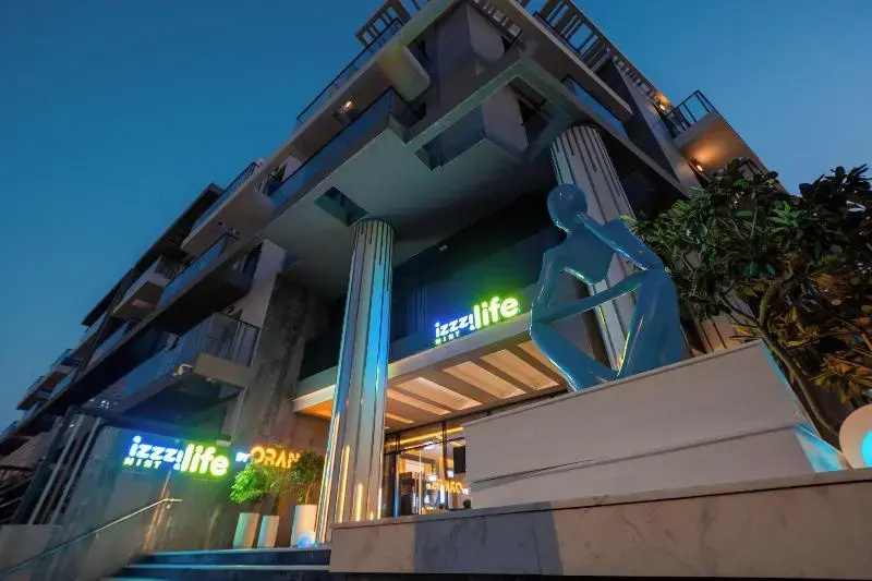 Izzzi Lifemint Apart Hotel