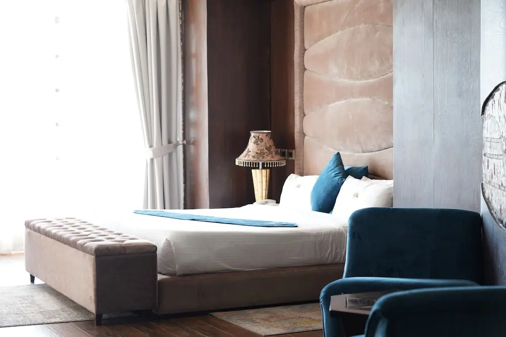 Pyramid Hotels & Resorts - Général