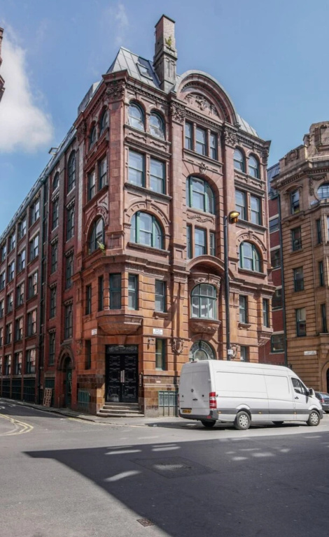Stunning 1-bed Flat in Trendy Manchester Sleeps 4