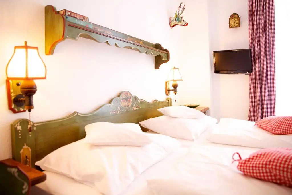 Standard Double room (full double bed)