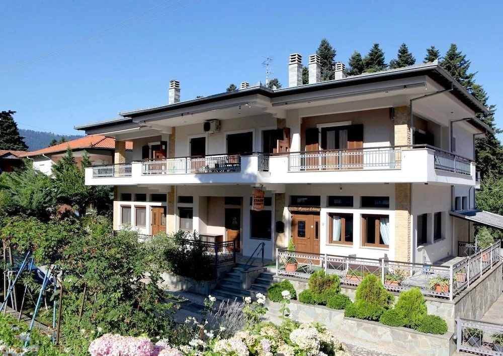 Arktos Suites