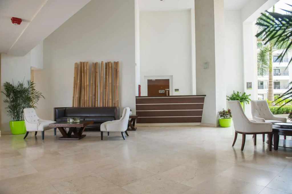 Palm Aruba Condos