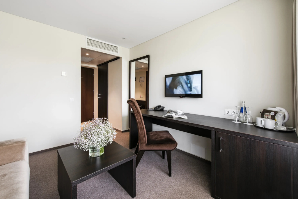 Hotel photo 12