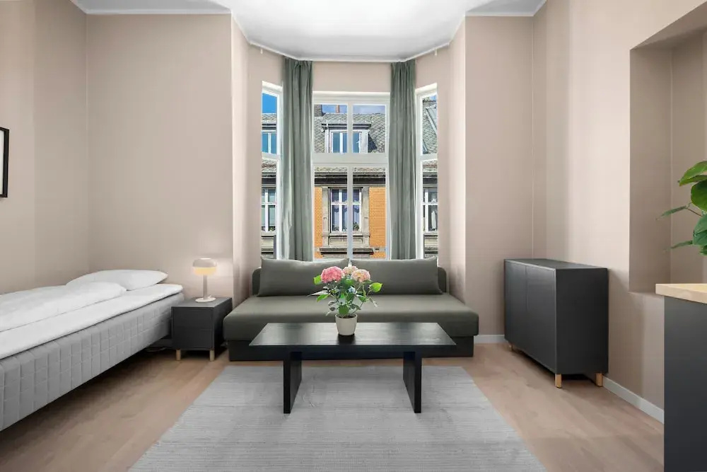 Standard Triple room
