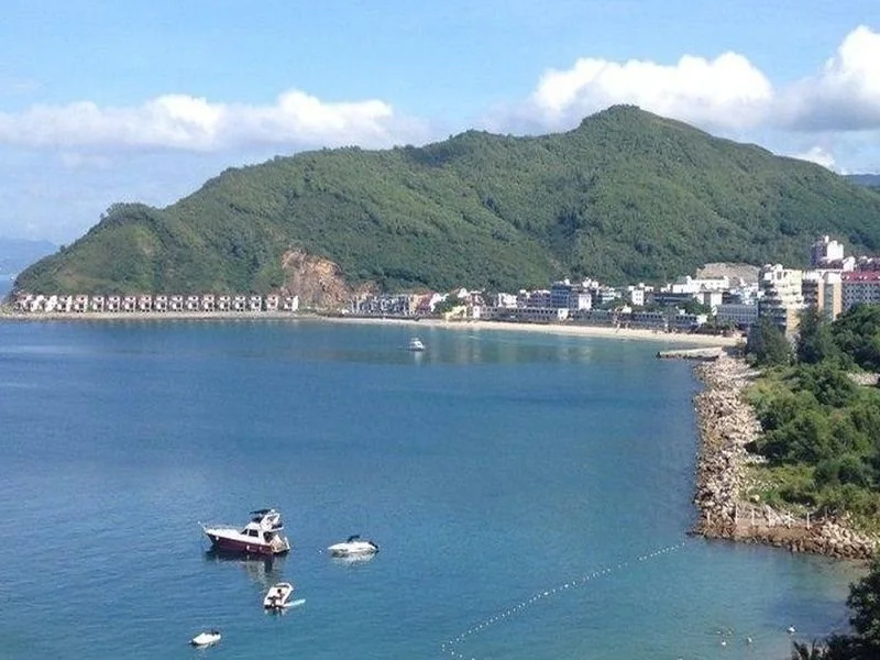Beach & Waterfront