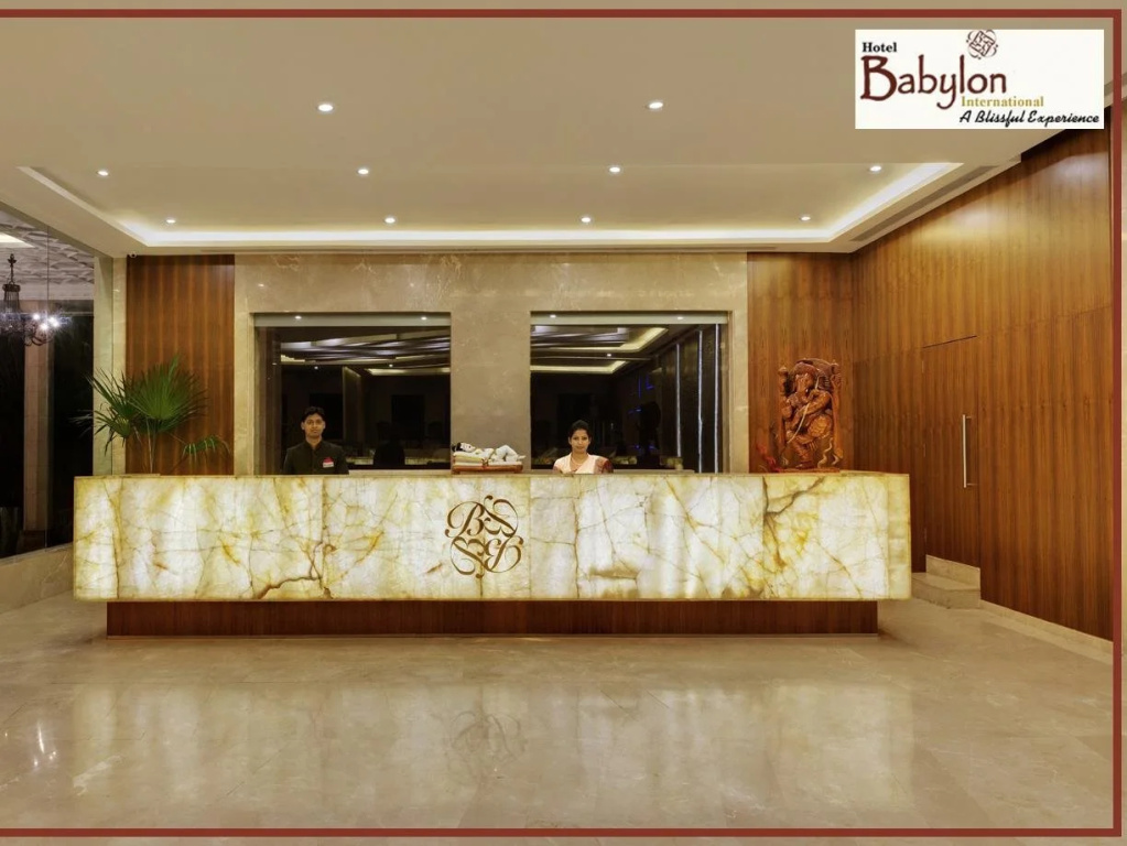 Lobby & Reception