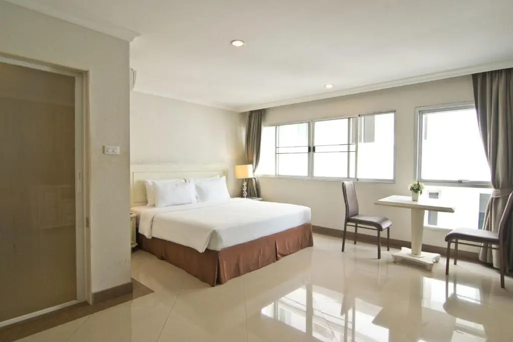 Superior Double room (full double bed)