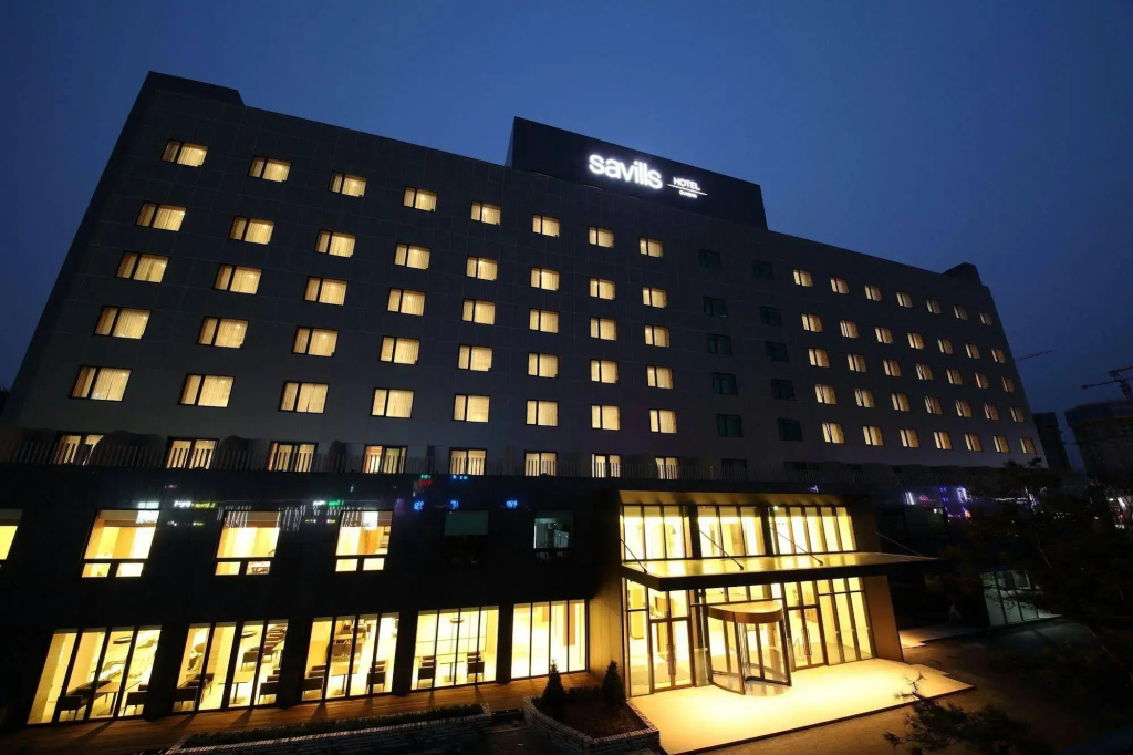 Avon Hotel
