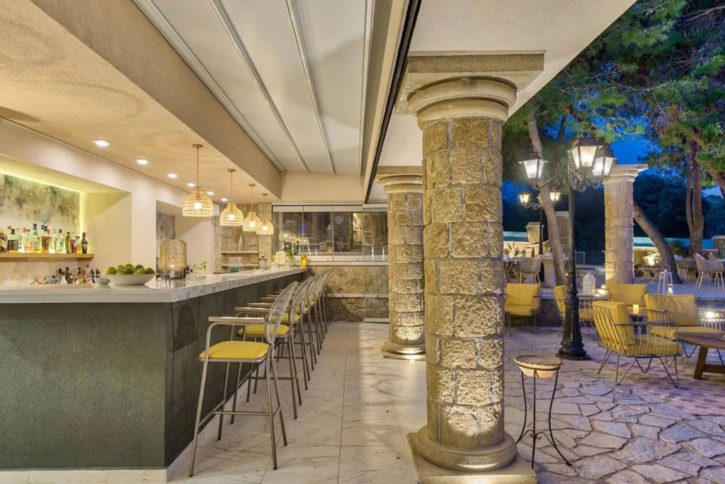 Hotel photo 16